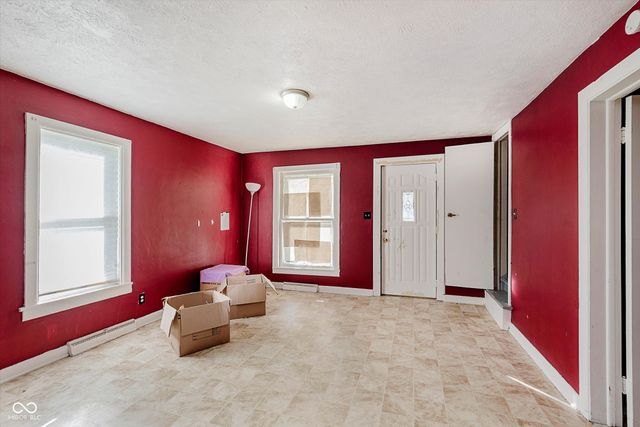 706 E 32nd Street, Anderson, IN 46016