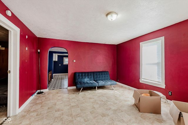 706 E 32nd Street, Anderson, IN 46016