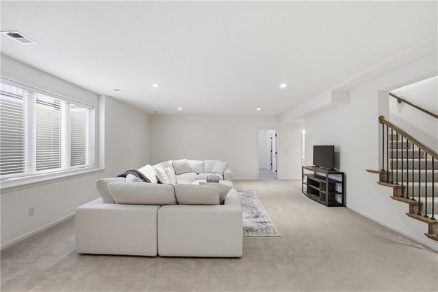 14650 S Glen Eyrie Street, Olathe, KS 66061