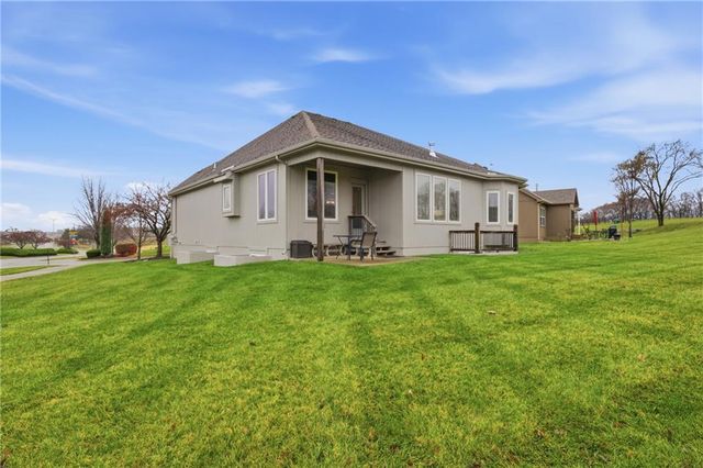 14650 S Glen Eyrie Street, Olathe, KS 66061