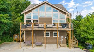 622 Wiley Oakley Drive, Gatlinburg, TN 37738