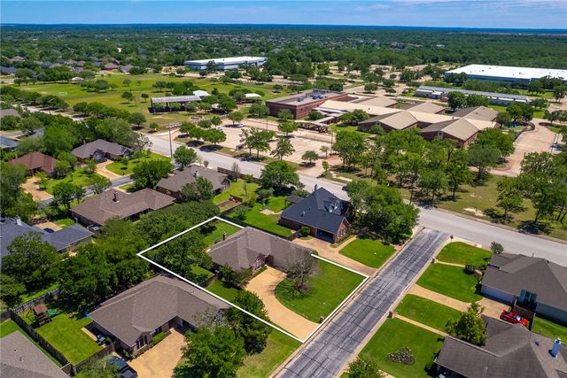 4607 Caddie Court, College Station, TX 77845