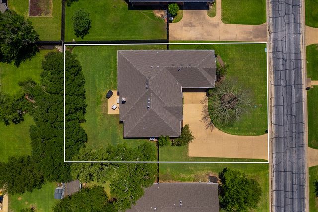 4607 Caddie Court, College Station, TX 77845
