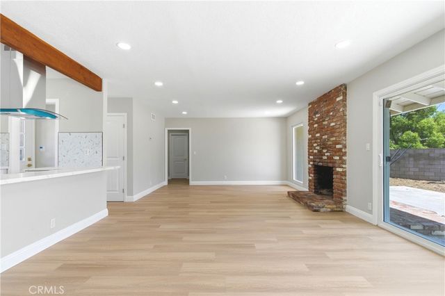 8254 San Vicente Avenue, Riverside, CA 92504