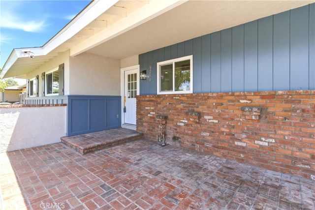 8254 San Vicente Avenue, Riverside, CA 92504