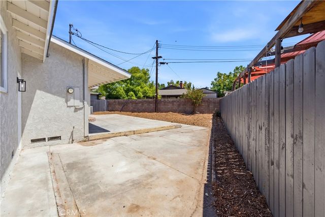 8254 San Vicente Avenue, Riverside, CA 92504