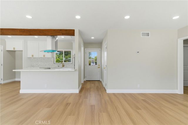 8254 San Vicente Avenue, Riverside, CA 92504