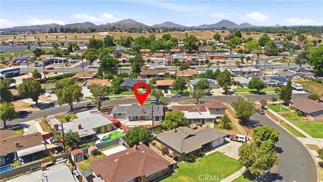 8254 San Vicente Avenue, Riverside, CA 92504