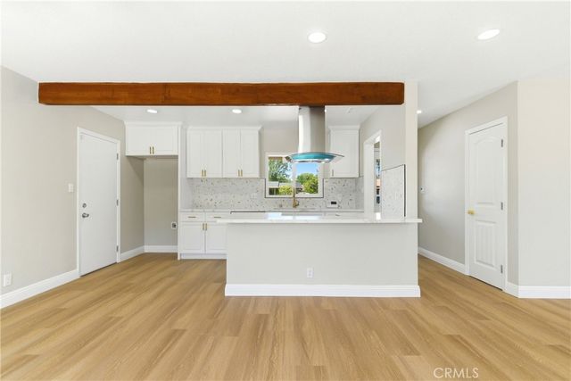 8254 San Vicente Avenue, Riverside, CA 92504