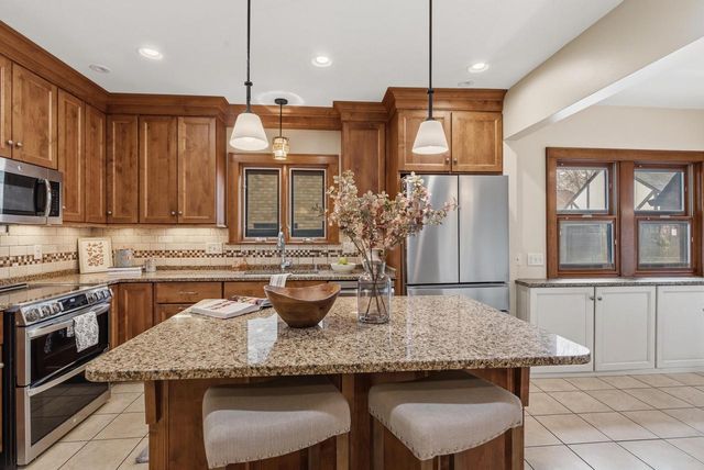 4685 N Woodburn STREET, Whitefish Bay, WI 53211