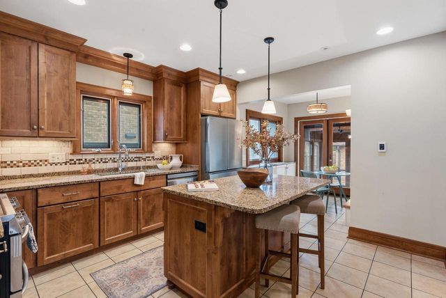 4685 N Woodburn STREET, Whitefish Bay, WI 53211