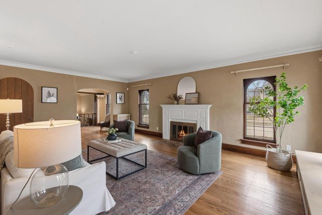 4685 N Woodburn STREET, Whitefish Bay, WI 53211