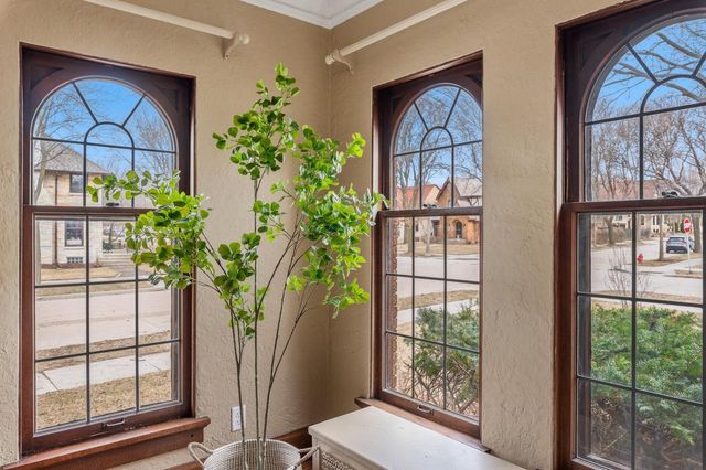 4685 N Woodburn STREET, Whitefish Bay, WI 53211