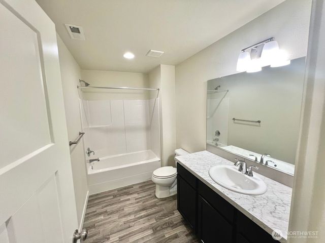 9045 Viola Street SE, Tumwater, WA 98501