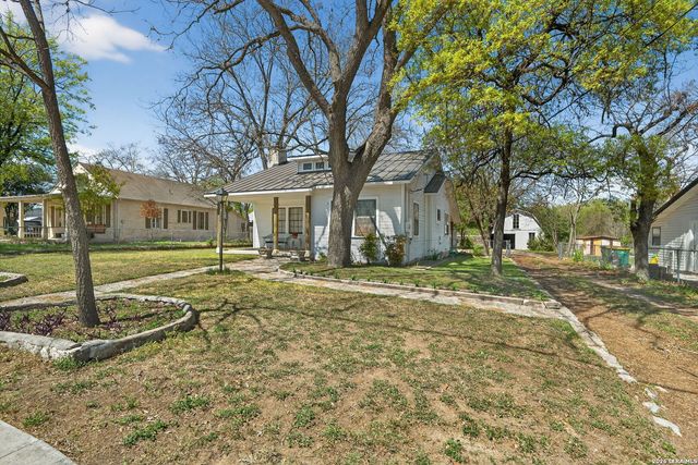 608 RIVER RD, Boerne, TX 78006