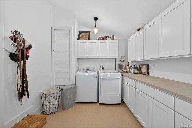 608 RIVER RD, Boerne, TX 78006