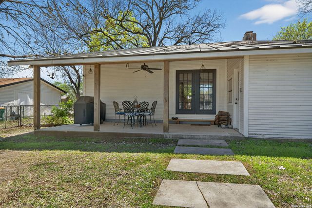 608 RIVER RD, Boerne, TX 78006