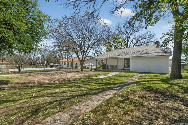 608 RIVER RD, Boerne, TX 78006