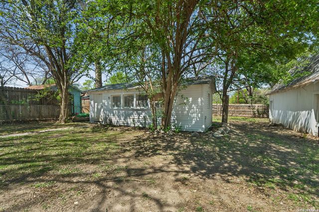 608 RIVER RD, Boerne, TX 78006