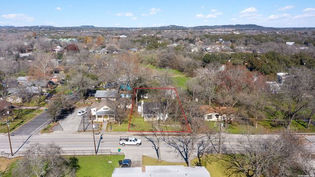608 RIVER RD, Boerne, TX 78006