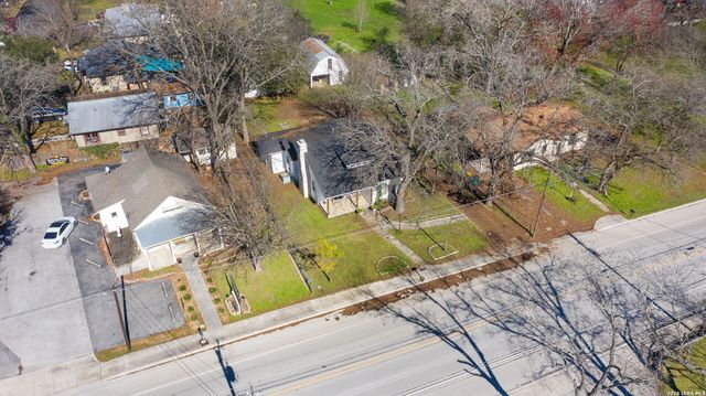 608 RIVER RD, Boerne, TX 78006