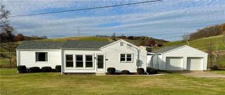 32 Locust Hill Road, Chester, WV 26034