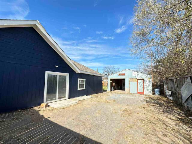 1717 NW Smith, Lawton, OK 73507