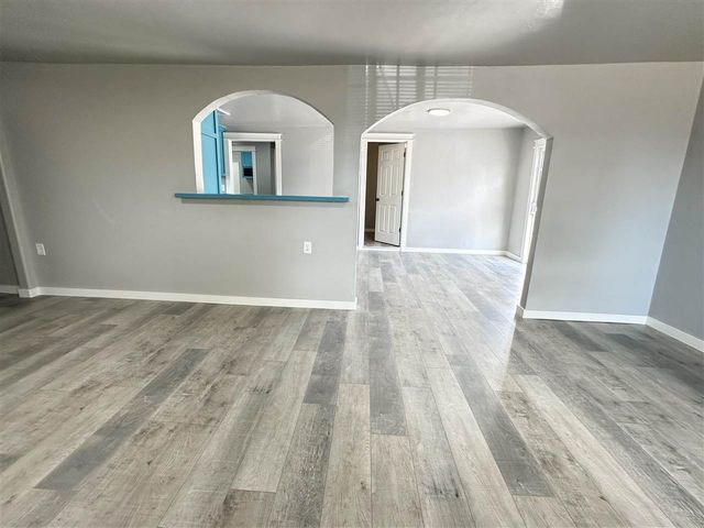 1717 NW Smith, Lawton, OK 73507