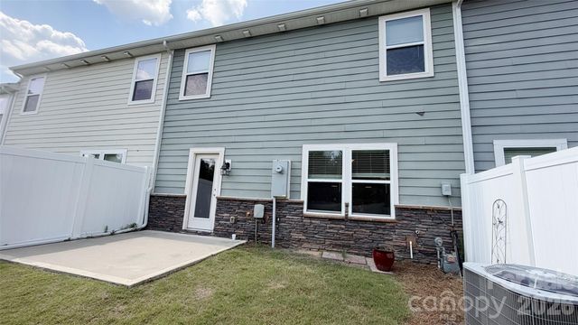 7505 Hartsfield Drive, Lancaster, SC 29720