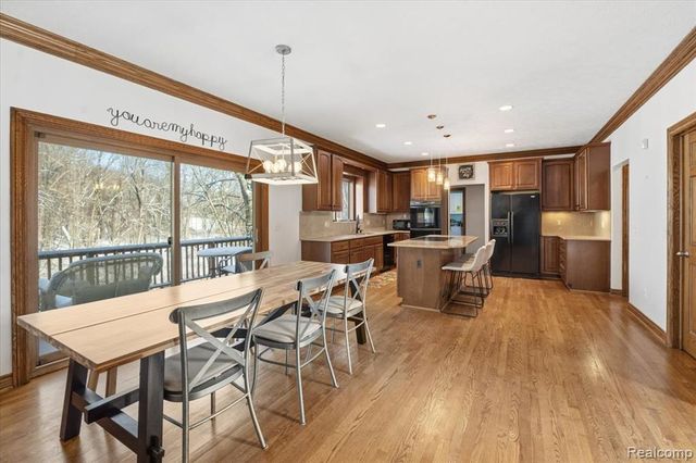 5372 Princeton Court, Brighton, MI 48116