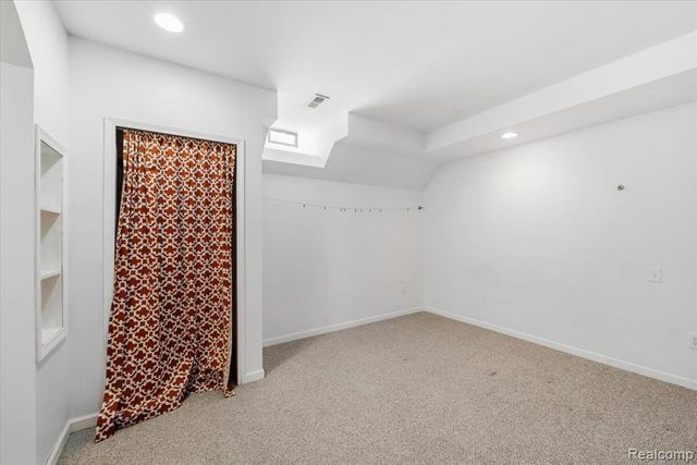 5372 Princeton Court, Brighton, MI 48116