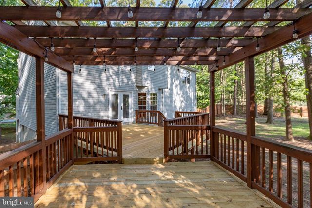 15 TWIN LAKE CT, Fredericksburg, VA 22405