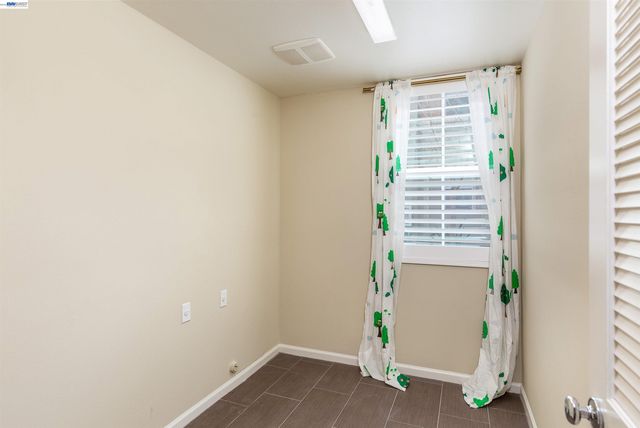 651 Elderberry Dr, Milpitas, CA 95035