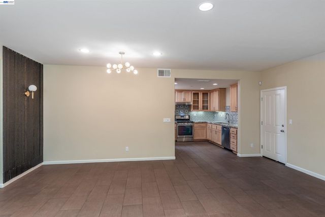 651 Elderberry Dr, Milpitas, CA 95035