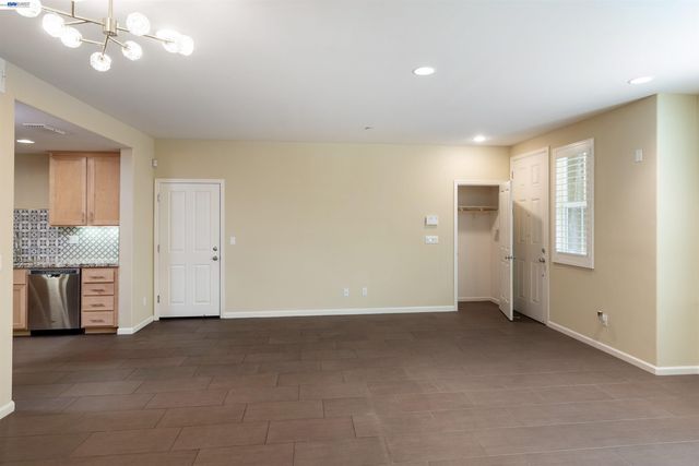 651 Elderberry Dr, Milpitas, CA 95035
