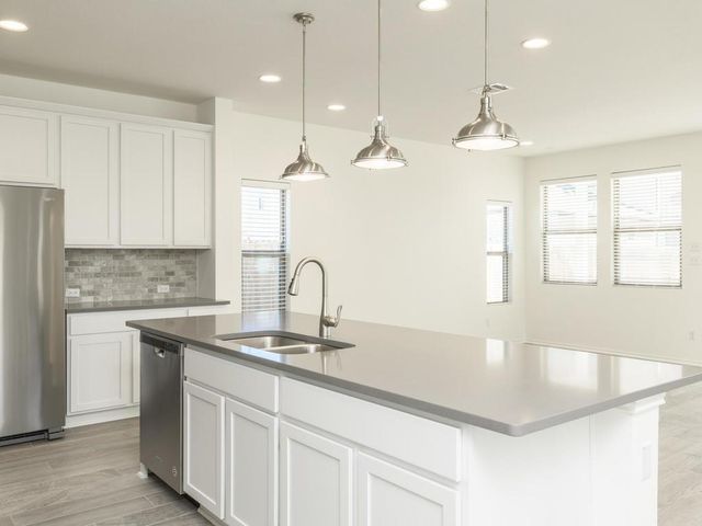 9113 Garnet DR, Austin, TX 78729