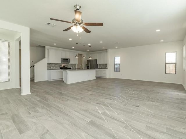 9113 Garnet DR, Austin, TX 78729
