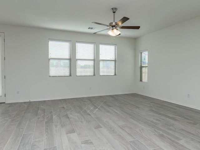 9113 Garnet DR, Austin, TX 78729