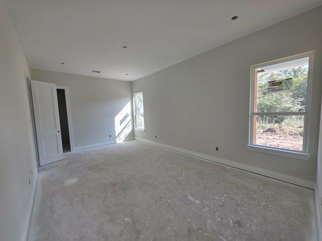 26652 White Pine Drive, Hempstead, TX 77445