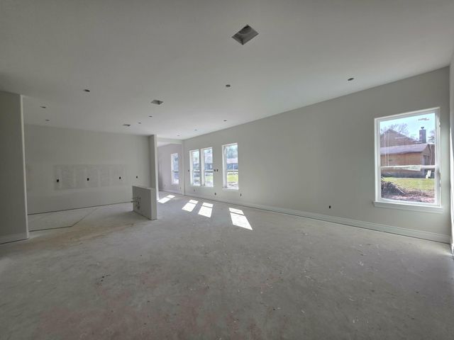 26652 White Pine Drive, Hempstead, TX 77445