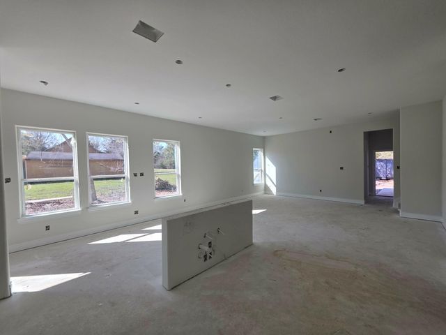 26652 White Pine Drive, Hempstead, TX 77445