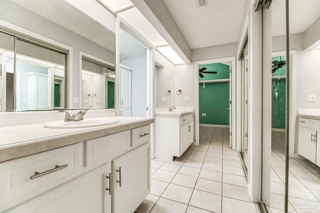 7619 Lakeside Dr, Milton, FL 32583