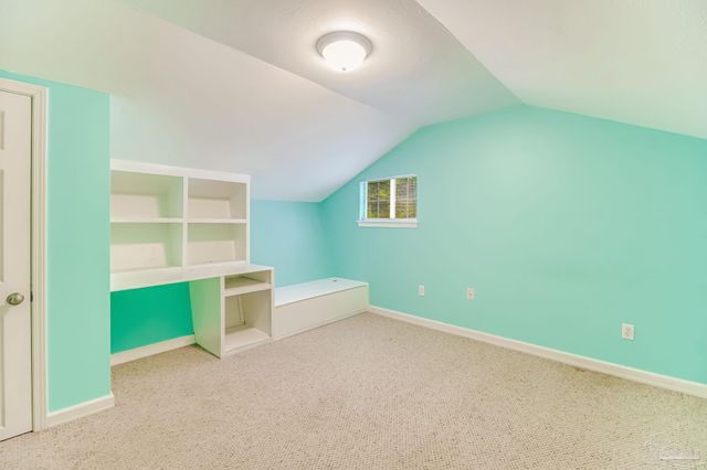 7619 Lakeside Dr, Milton, FL 32583