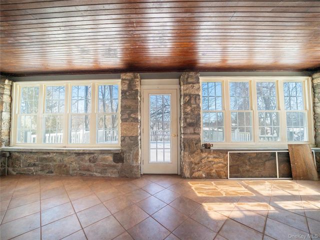 204 Brook Road, Mahopac, NY 10541