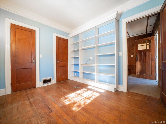 204 Brook Road, Mahopac, NY 10541