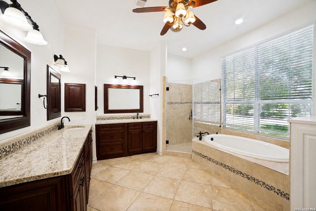 30 Rogers Wood, San Antonio, TX 78248