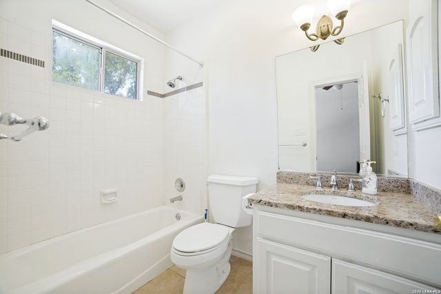 30 Rogers Wood, San Antonio, TX 78248