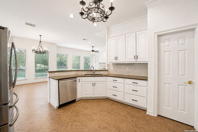 30 Rogers Wood, San Antonio, TX 78248