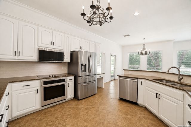30 Rogers Wood, San Antonio, TX 78248