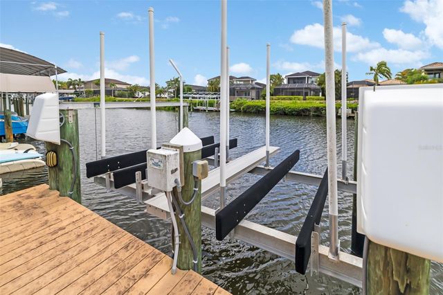 4015 HAWK ISLAND DRIVE, Bradenton, FL 34208